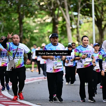Runner Photo 8412551