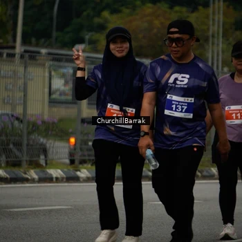 Runner Photo 8412589