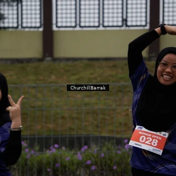Runner Photo 8412602