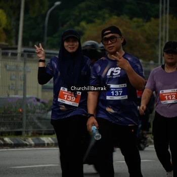 Runner Photo 8412608