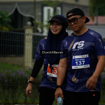 Runner Photo 8412613