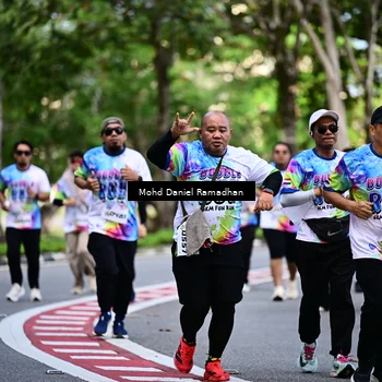 Runner Photo 8412631