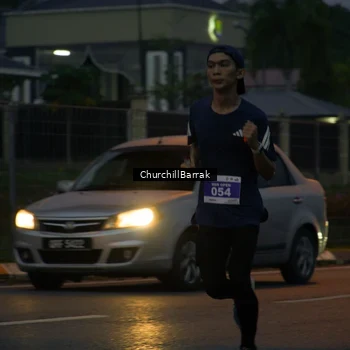 Runner Photo 8412657