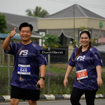 Runner Photo 8412659