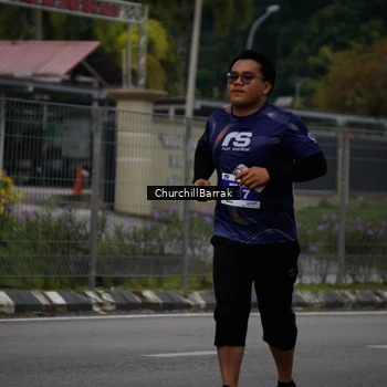Runner Photo 8412662