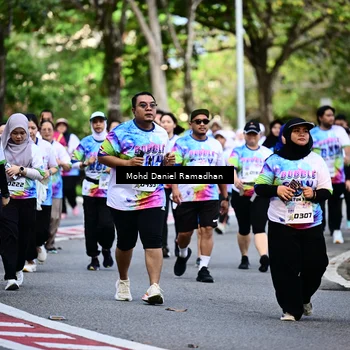 Runner Photo 8412744