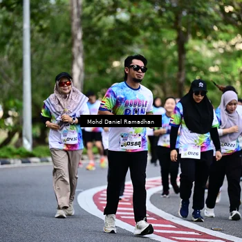 Runner Photo 8412750