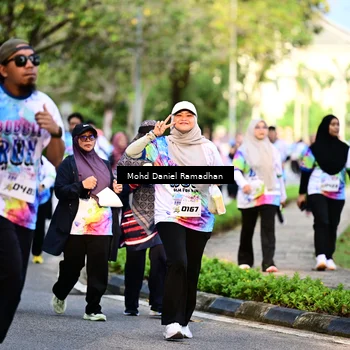 Runner Photo 8412755