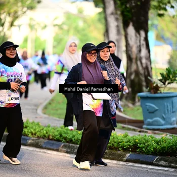 Runner Photo 8412766