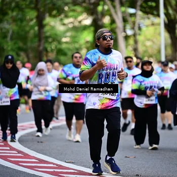 Runner Photo 8412771