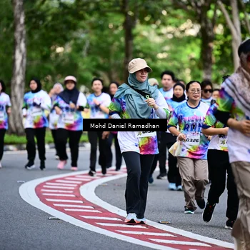 Runner Photo 8412775