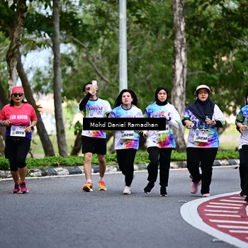 Runner Photo 8412783
