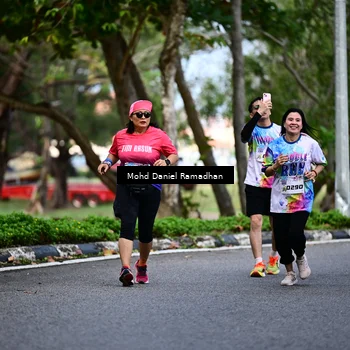 Runner Photo 8412787