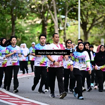 Runner Photo 8412793
