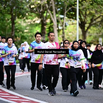 Runner Photo 8412795