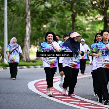 Runner Photo 8412808
