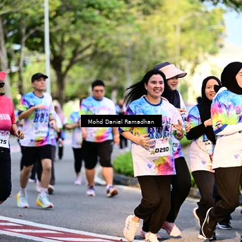 Runner Photo 8412816