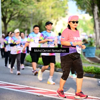 Runner Photo 8412823