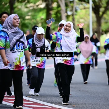 Runner Photo 8412843