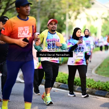 Runner Photo 8412858