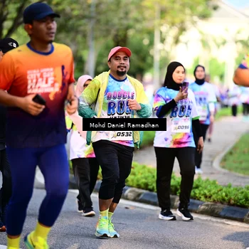 Runner Photo 8412860