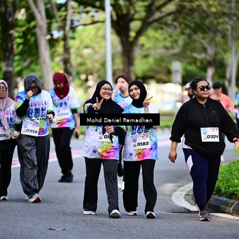 Runner Photo 8412877
