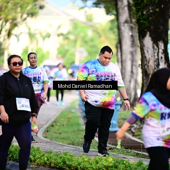 Runner Photo 8412897
