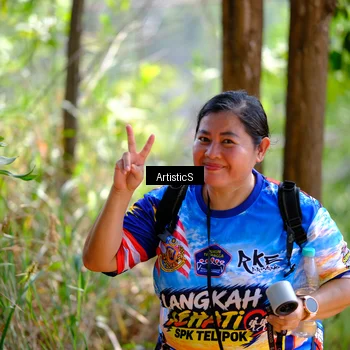 Runner Photo 8412902