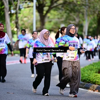 Runner Photo 8412908