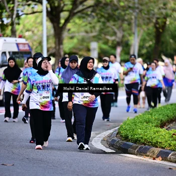 Runner Photo 8412940