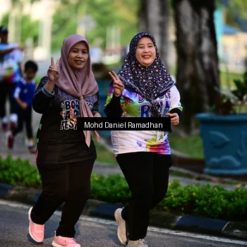 Runner Photo 8412980