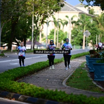 Runner Photo 8413052