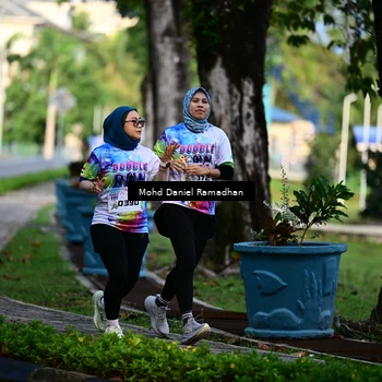 Runner Photo 8413067