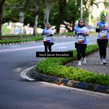 Runner Photo 8413068
