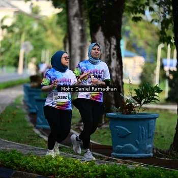 Runner Photo 8413072