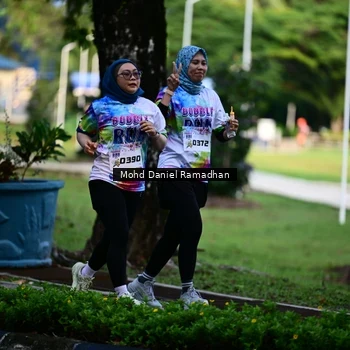 Runner Photo 8413081