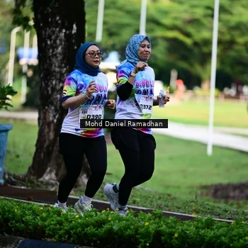 Runner Photo 8413087