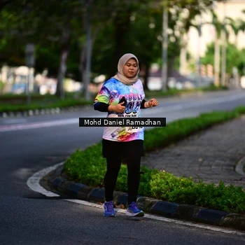 Runner Photo 8413096