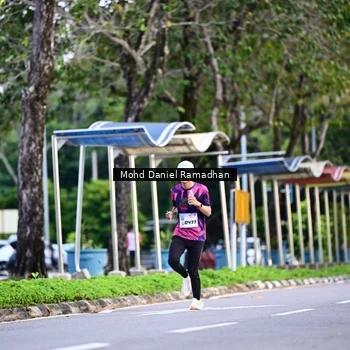 Runner Photo 8413130