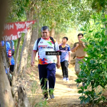 Runner Photo 8413181
