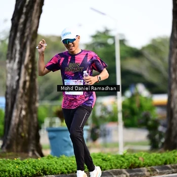 Runner Photo 8413184