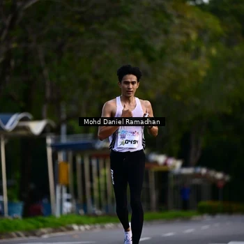 Runner Photo 8413201