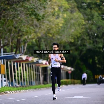 Runner Photo 8413203