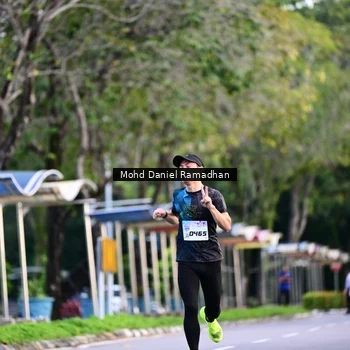 Runner Photo 8413222