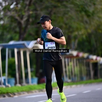 Runner Photo 8413233