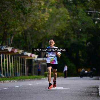 Runner Photo 8413240