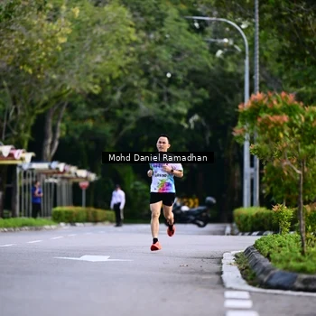 Runner Photo 8413241