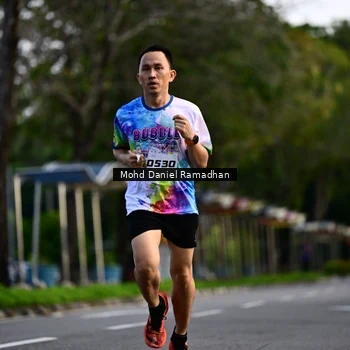 Runner Photo 8413256