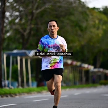 Runner Photo 8413257