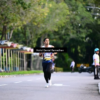 Runner Photo 8413297